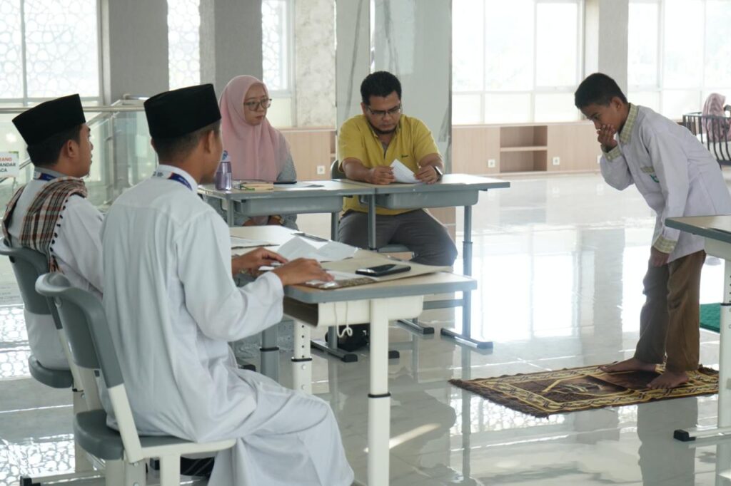 Uji-Publik-di-SMP-BQ-Islamic-Boarding-School