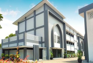 Gedung Kantor Bina Qurani Islamic Boarding School Bogor